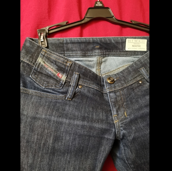 Dark wash jeans - Picture 2 of 5